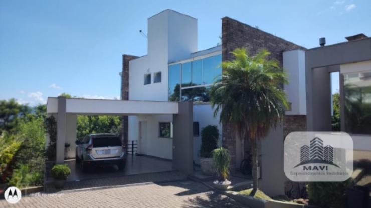 Casa moderna no Bairro Concórdia