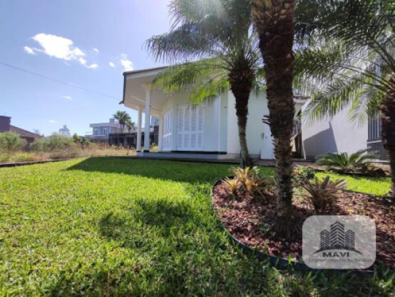 Casa Branca no Bairro Concórdia