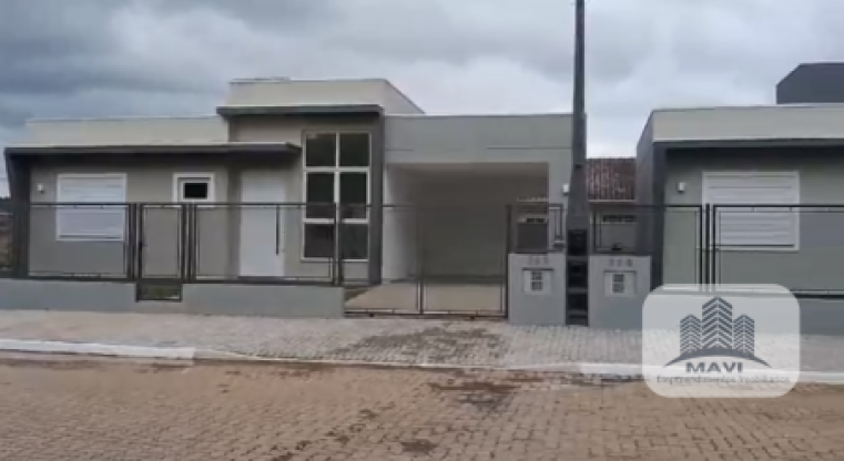 Casa no Bairro Lyra, 84m²