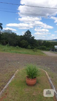 Área de terras no Jardim do Alto 