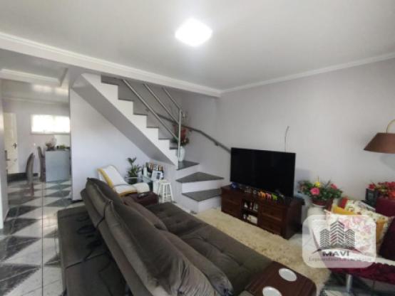 Casa de 2 andares no Bairro Cidade Nova