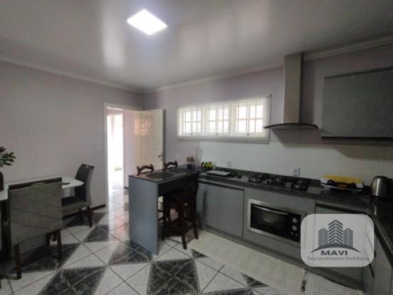 Casa de 2 andares no Bairro Cidade Nova