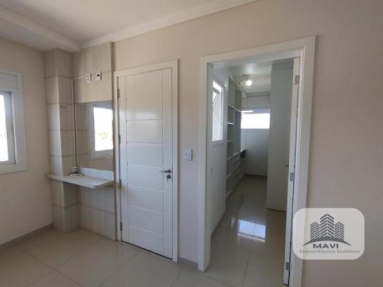 Casa de alto padrão no Bairro Jardim do Alto, 405m²