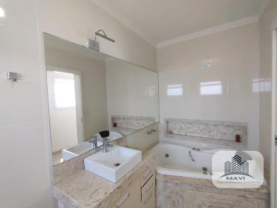 Casa de alto padrão no Bairro Jardim do Alto, 405m²