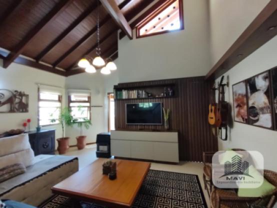 Casa Amarela Jardim do alto