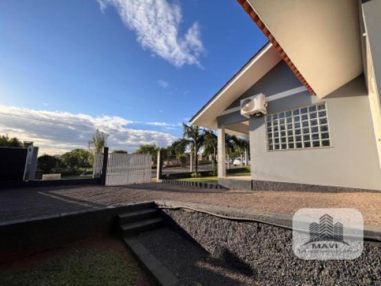 Casa a venda no bairro Vista Alegre, 924m²