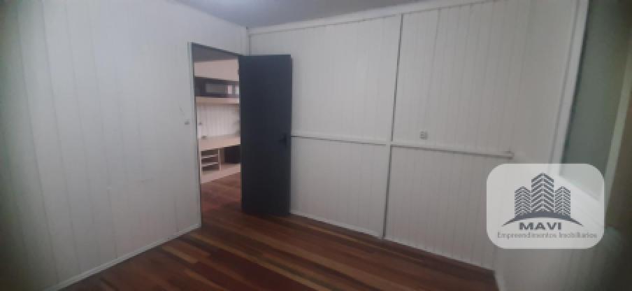 Casa a venda no bairro Jardim Buhler, 360m²