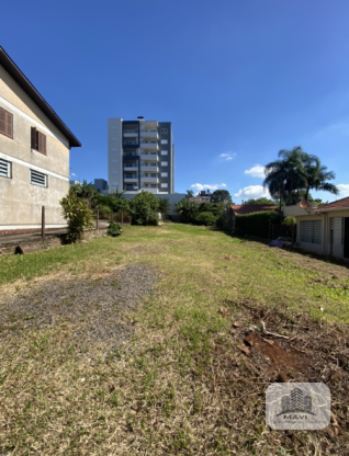 Terreno de 607m² no bairro Farroupilha