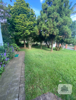 Casa no bairro Vista Alegre, 1.180m²