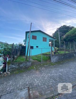 Casa de Esquina no Bairro Morada do Sol, 360m²