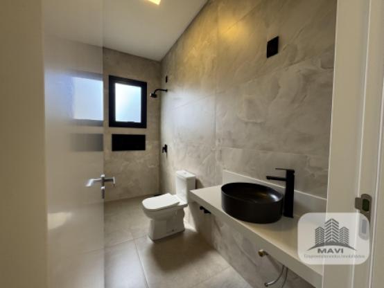 Casa a venda em Xangri-lá, 80m do mar