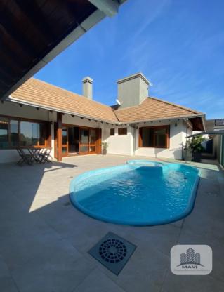 Casa no Bairro 25 de Julho, 420m²