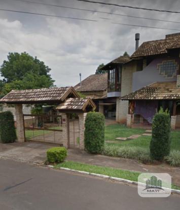 Casa com excelente estrutura 