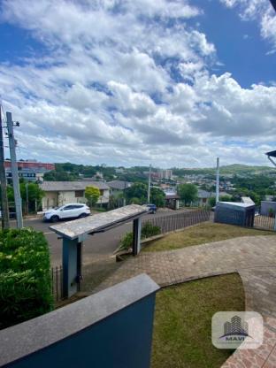 Casa de 2 andares no Bairro Bom Jardim