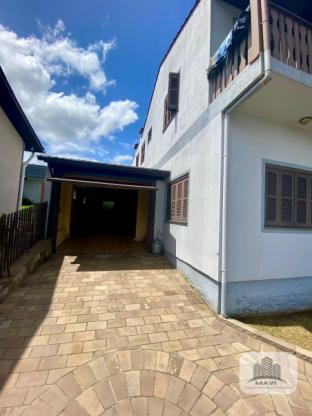Casa de 2 andares no Bairro Bom Jardim