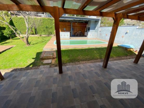 Casa a venda no Bairro Jardim Panorâmico, 402,18m²