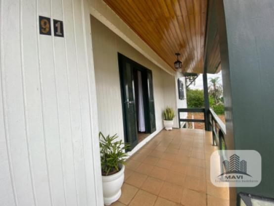 Casa mista a venda no Bairro São José, 405m²