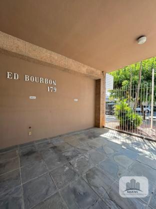 Edifício Comercial e Residencial Boubon, Duplex a venda 