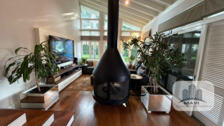 Casa de alto padrão a venda em Ivoti, 2.227m²