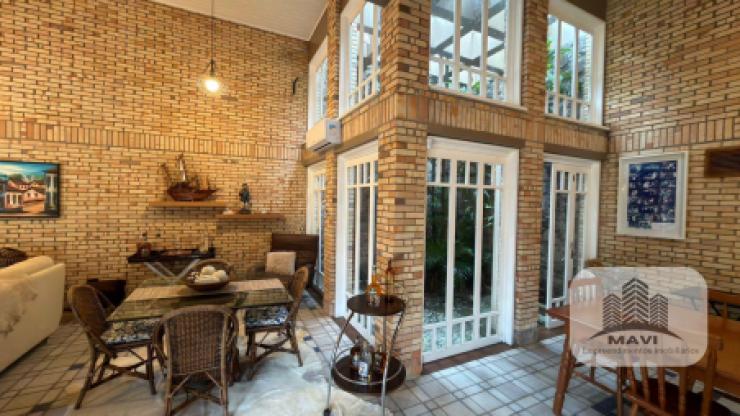 Casa de alto padrão a venda em Ivoti, 2.227m²