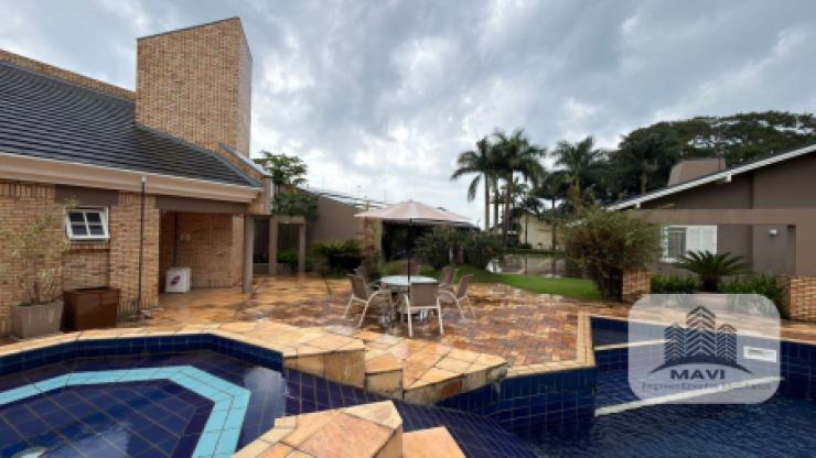 Casa de alto padrão a venda em Ivoti, 2.227m²