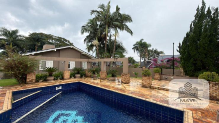 Casa de alto padrão a venda em Ivoti, 2.227m²