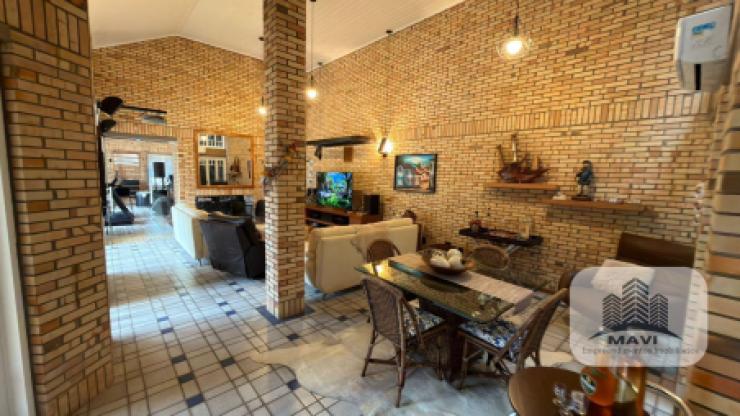 Casa de alto padrão a venda em Ivoti, 2.227m²