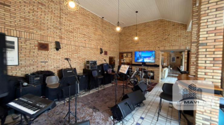 Casa de alto padrão a venda em Ivoti, 2.227m²