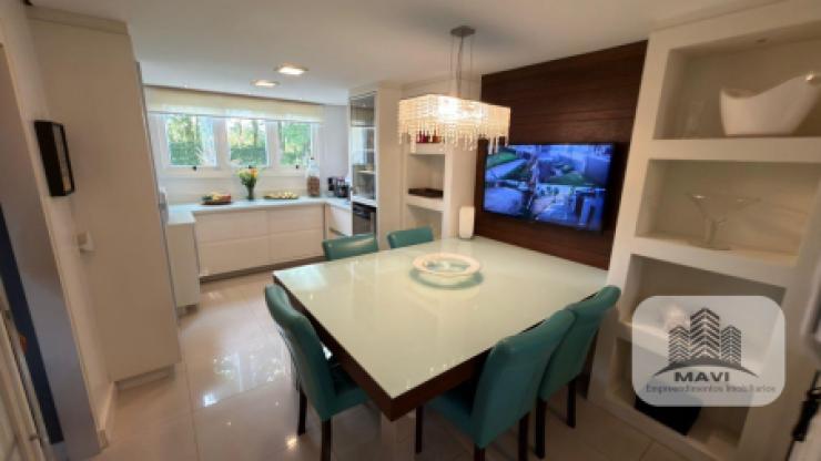 Casa de alto padrão a venda em Ivoti, 2.227m²