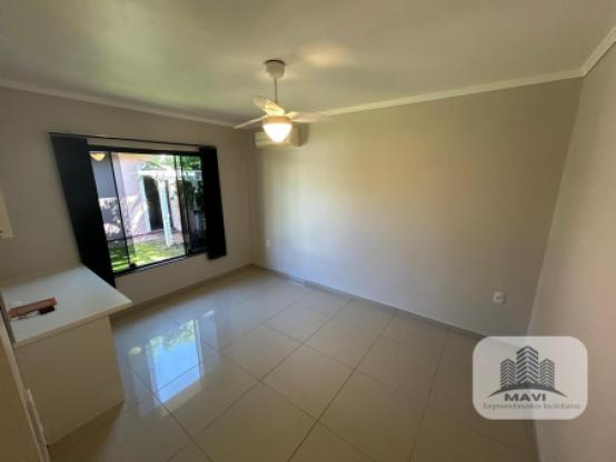 Casa de esquina a venda em Ivoti, 417m²