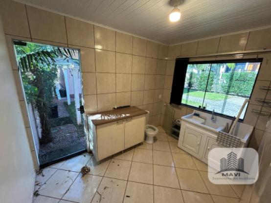 Casa de esquina a venda em Ivoti, 417m²