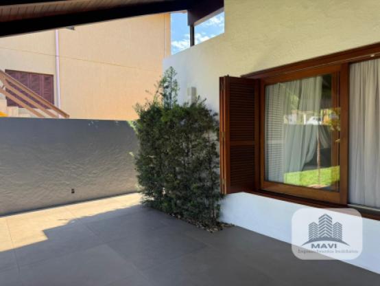 Casa de alto padrão a venda em Dois Irmãos, 1.440m²