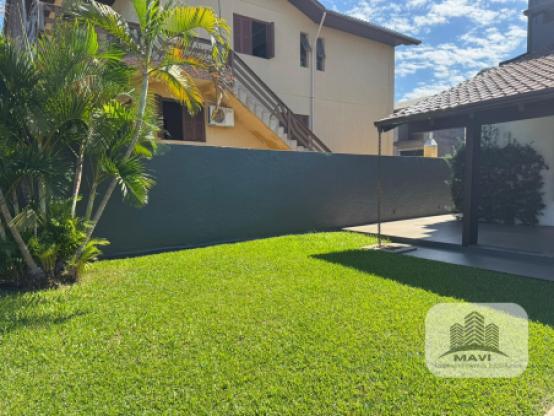 Casa de alto padrão a venda em Dois Irmãos, 1.440m²