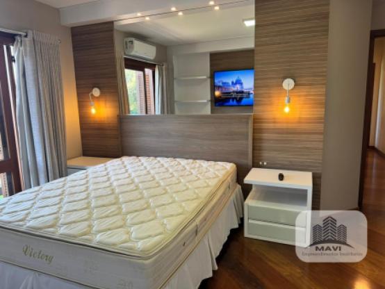 Casa de alto padrão a venda em Dois Irmãos, 1.440m²