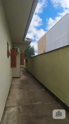 Casa de esquina em São José do Hortêncio