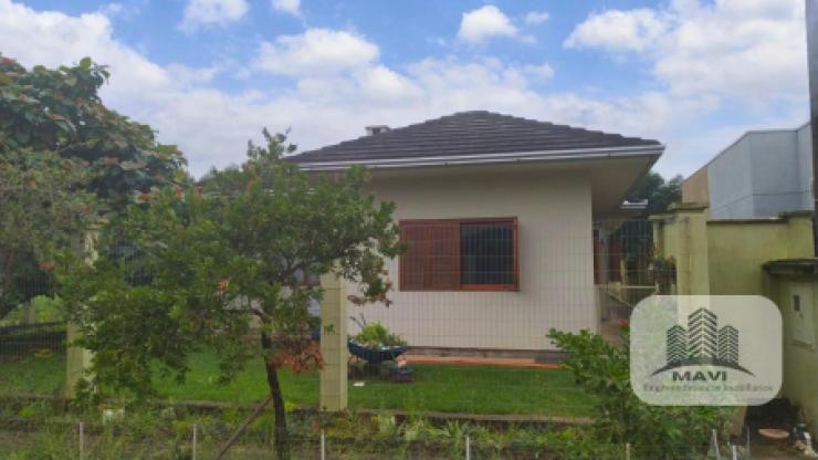 Casa de esquina em São José do Hortêncio